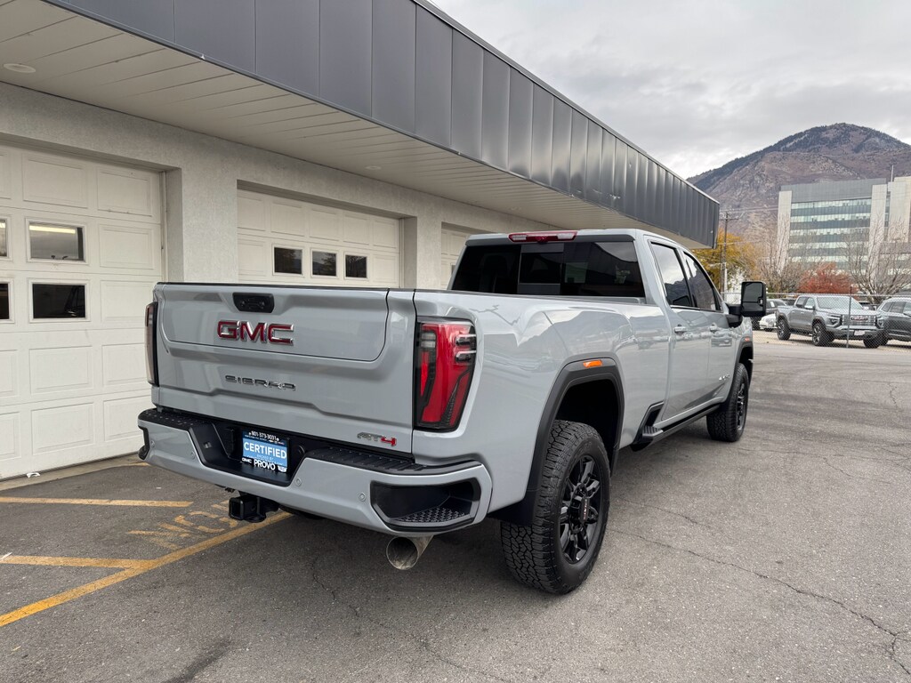 2025 Gmc Sierra 3500 HD AT4 photo 3