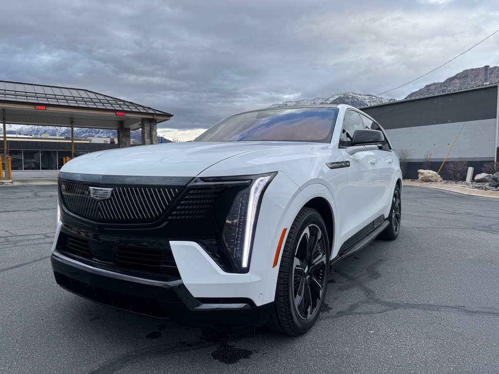 2025 Cadillac Escalade IQ Sport 2's photo