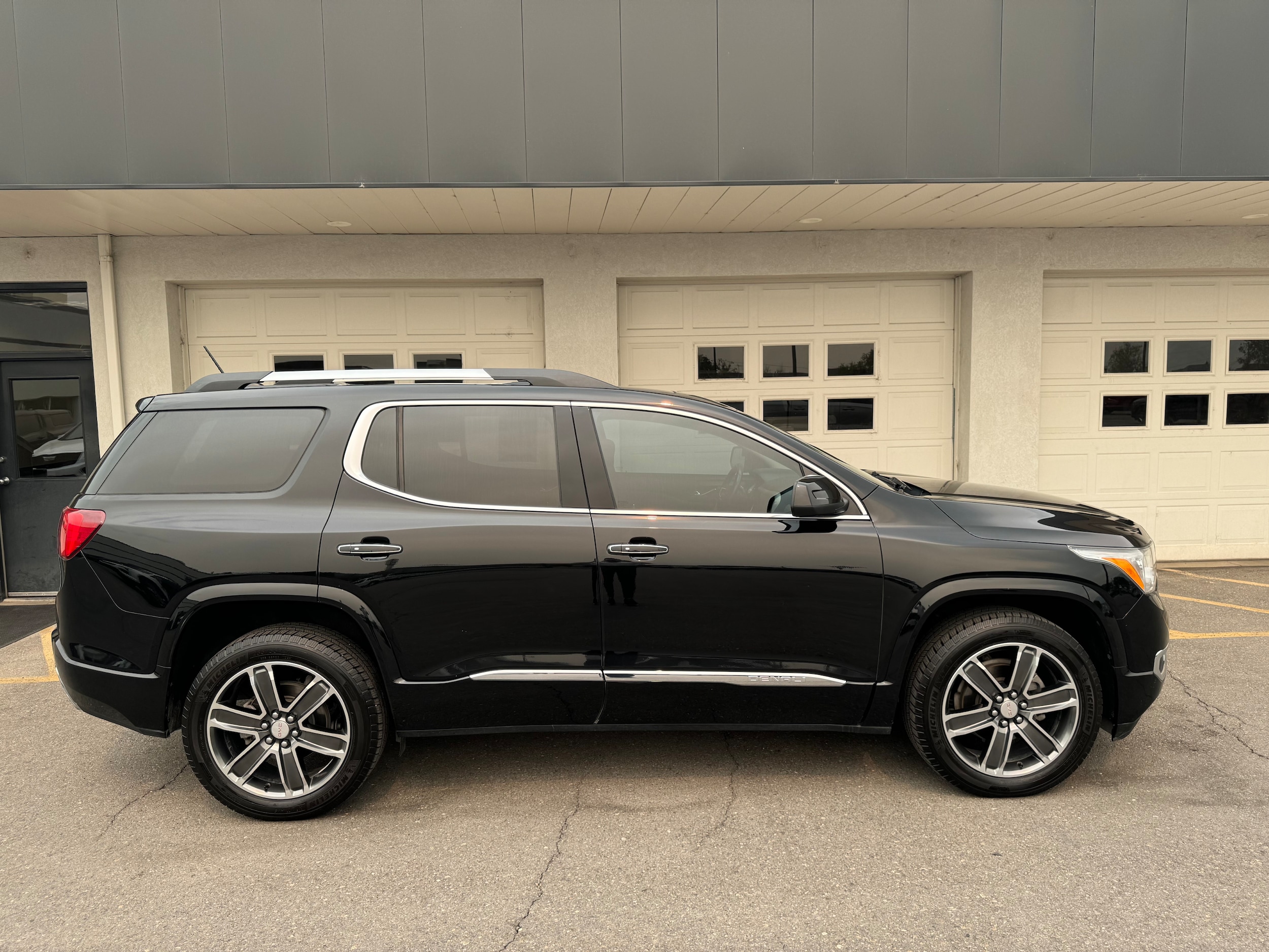 Used 2019 GMC Acadia Denali with VIN 1GKKNXLS1KZ115516 for sale in Provo, UT