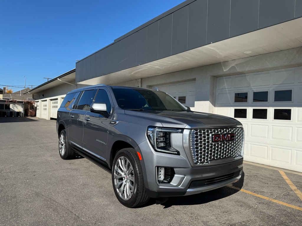 Used 2021 GMC Yukon XL Denali SUV