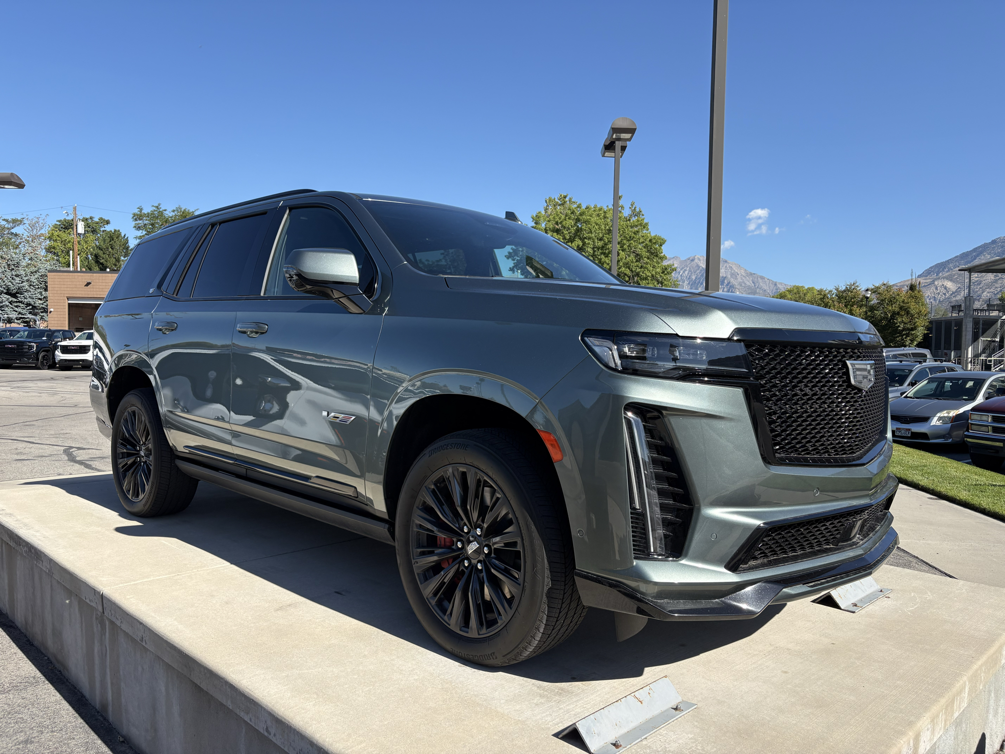 2024 CADILLAC Escalade V-Series Performance