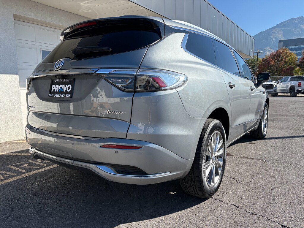 2023 Buick Enclave Avenir photo 4