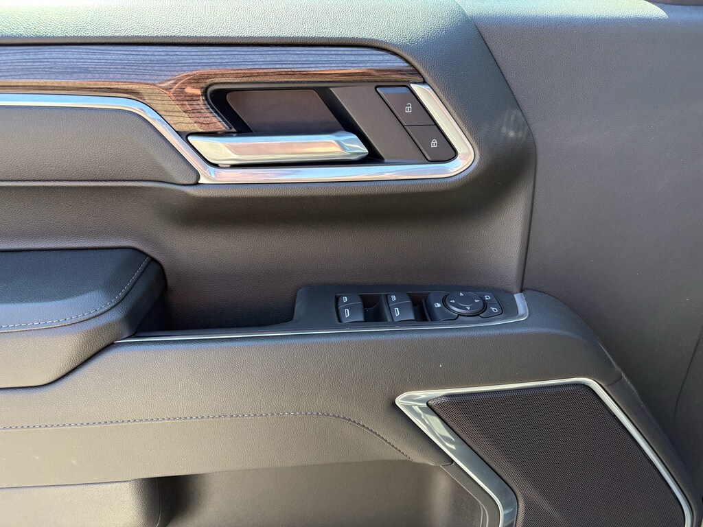 2025 Chevrolet Silverado 1500 LT - Photo 13