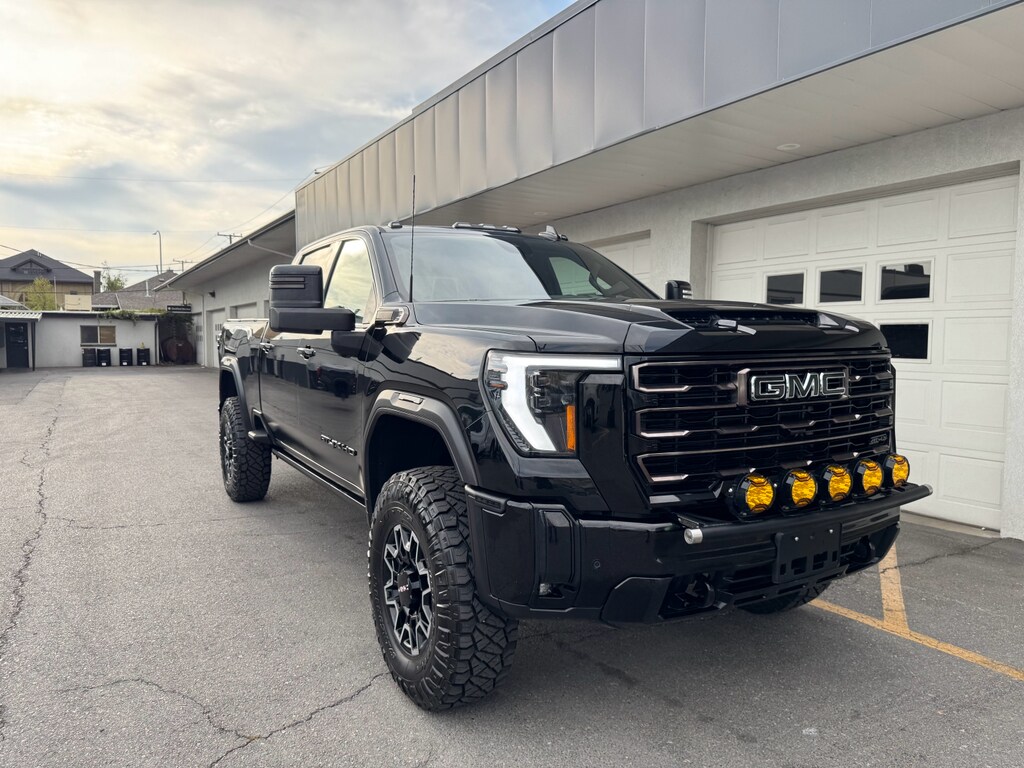 2025 GMC Sierra 2500HD AT4X's photo
