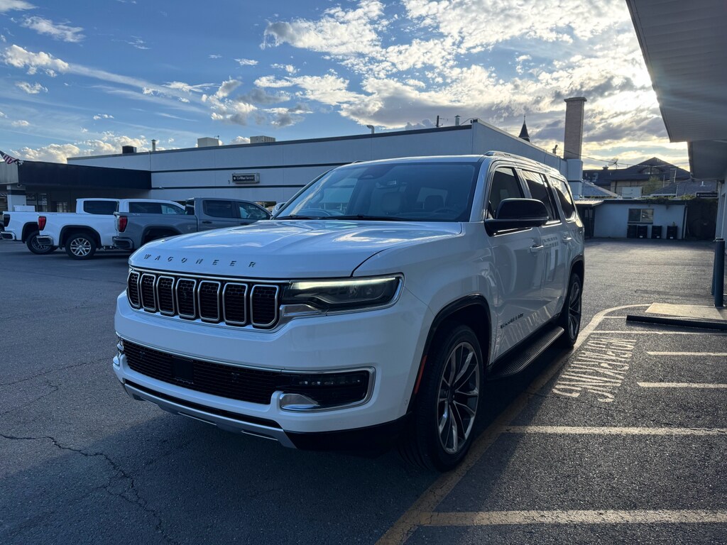 2023 Jeep Wagoneer Series II photo 4