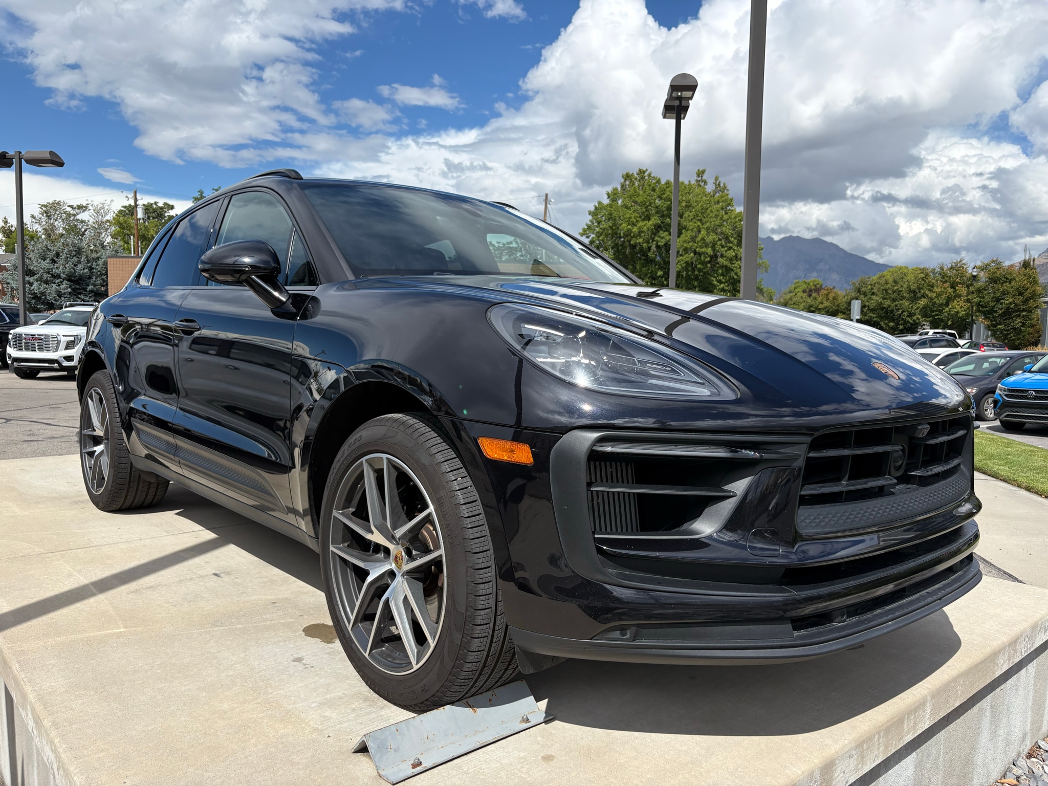 2024 Porsche Macan S