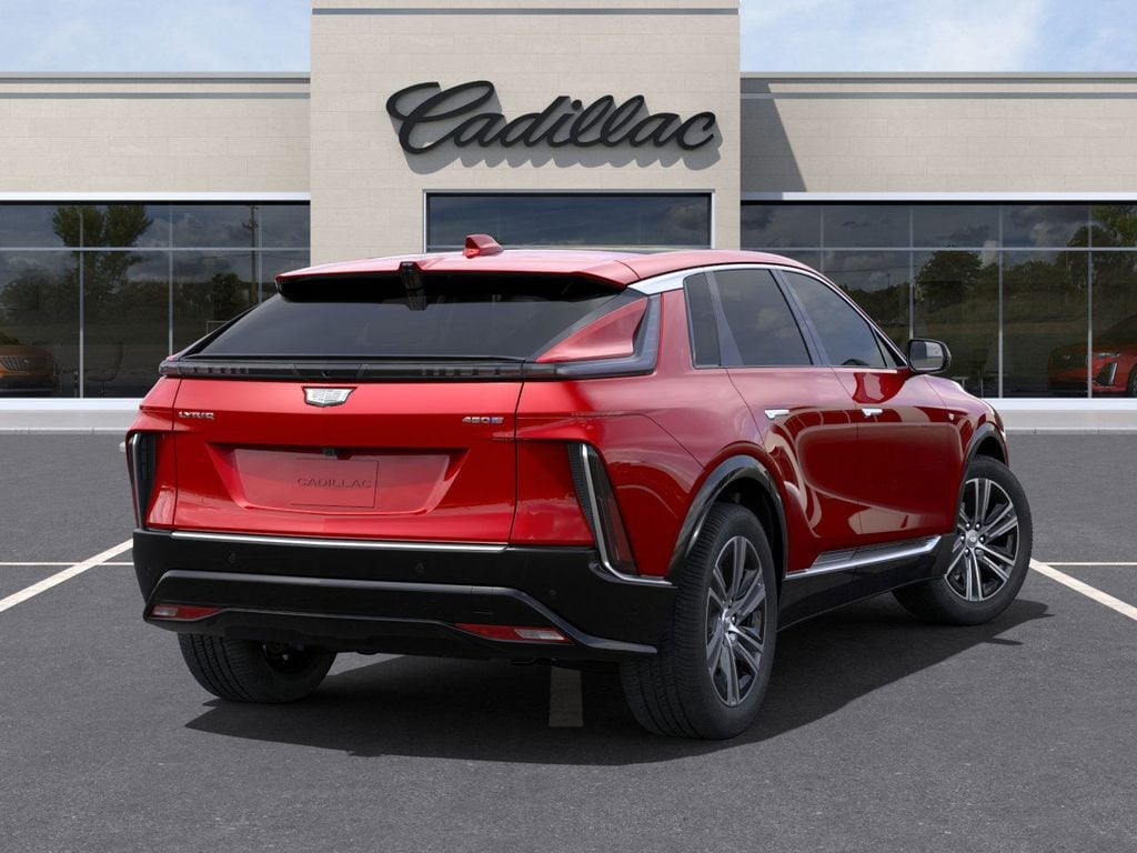 New 2024 CADILLAC LYRIQ Luxury 3 SUV