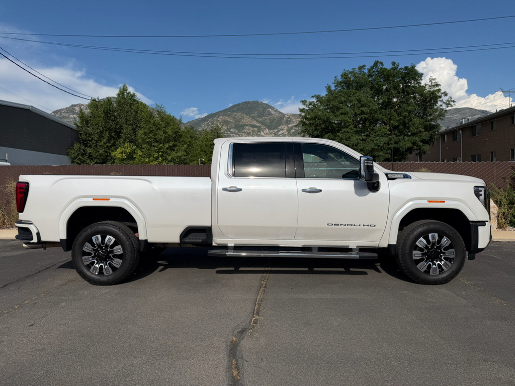 2024 GMC Sierra 3500 HD Denali Truck
