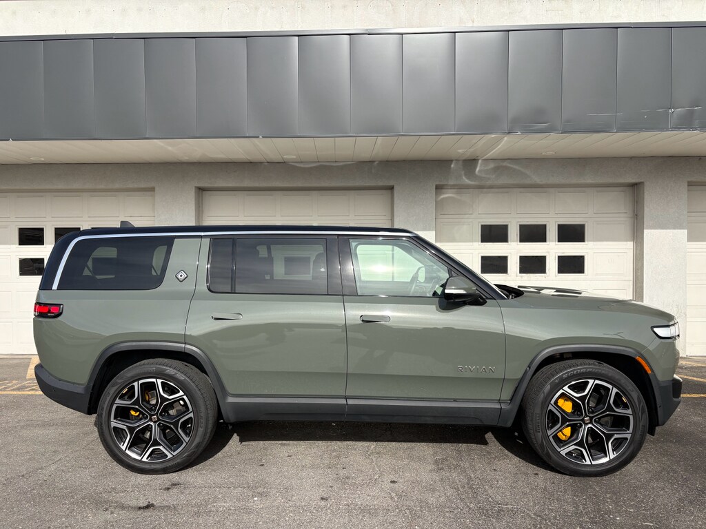 Used 2023 Rivian R1S Launch Edition