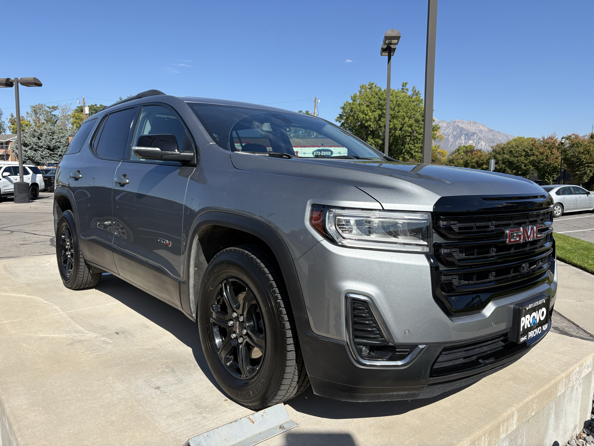 2023 GMC Acadia