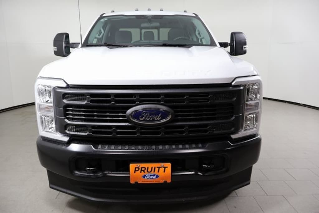 New 2026 Ford F-250 XL Truck Crew Cab