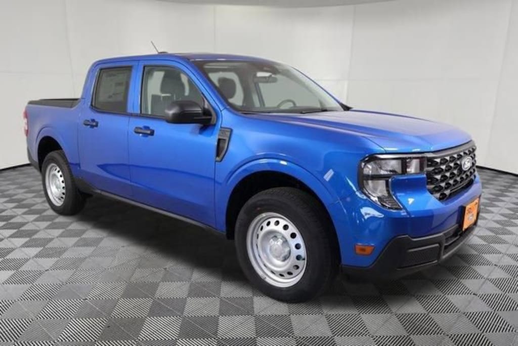 New 2025 Ford Maverick XL Truck SuperCrew