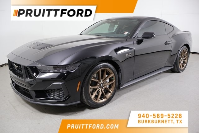 2025 Ford Mustang Coupe 