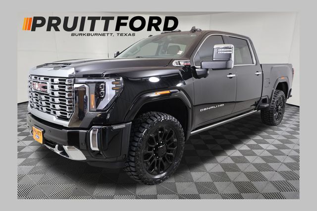 2024 GMC Sierra 4WD Crew Cab Standard Box Denali's photo