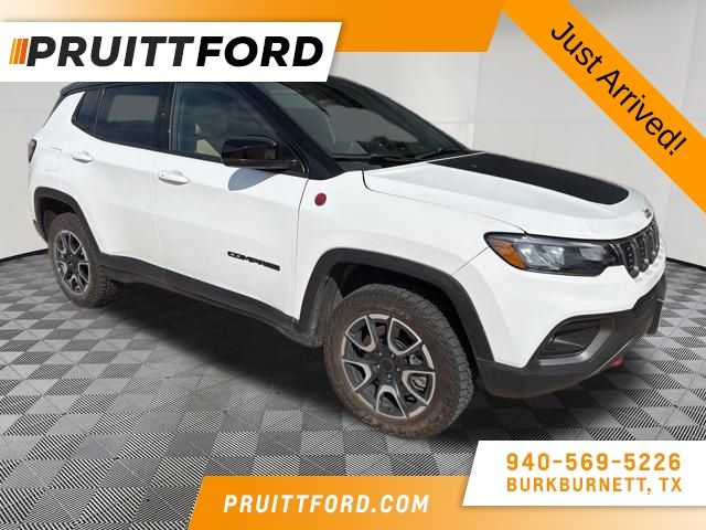 2025 Jeep Compass Trailhawk 4X4's photo