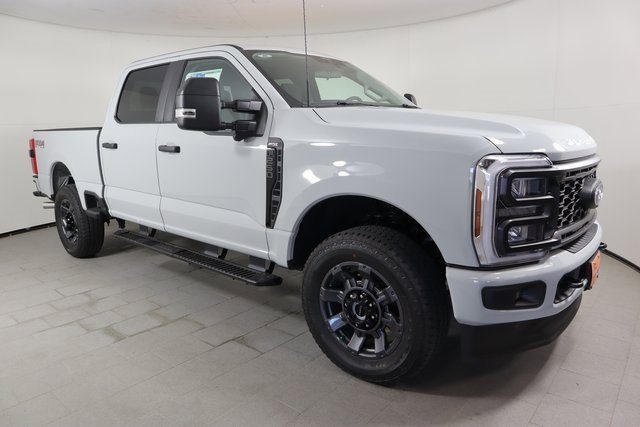 2025 Ford F-250 XL photo 3