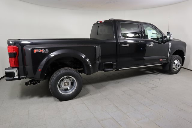 2025 Ford F-350 King Ranch photo 4