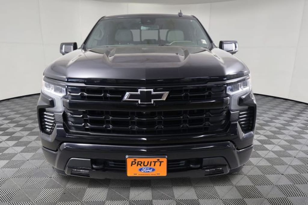 Used 2022 Chevrolet Silverado 1500 RST Truck