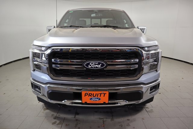 2025 Ford F-150 Lariat photo 2