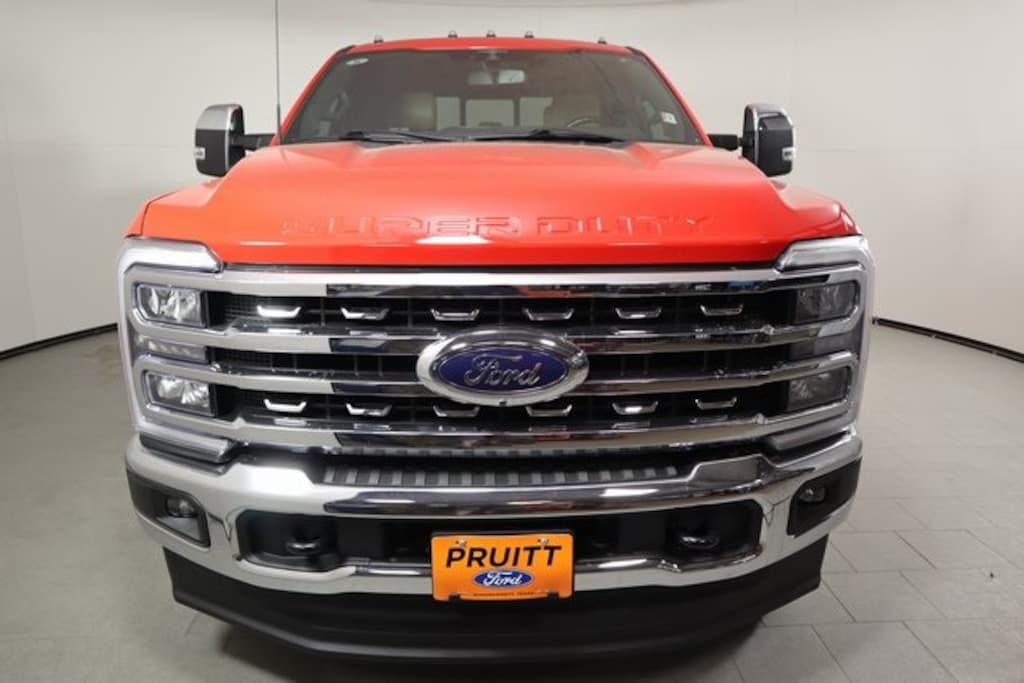 Used 2023 Ford F-250SD Lariat Truck