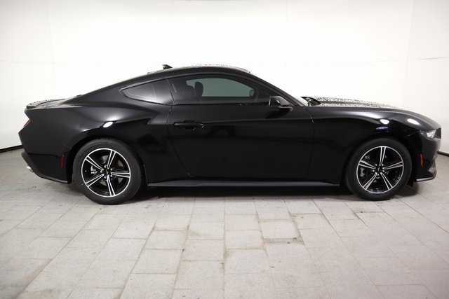 2025 Ford Mustang EcoBoost Premium photo 2