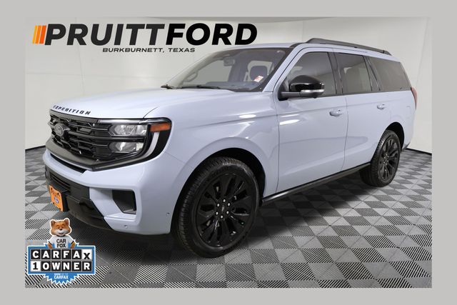 2025 Ford Expedition Platinum 4x4's photo