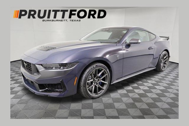 2025 Ford Mustang Dark Horse