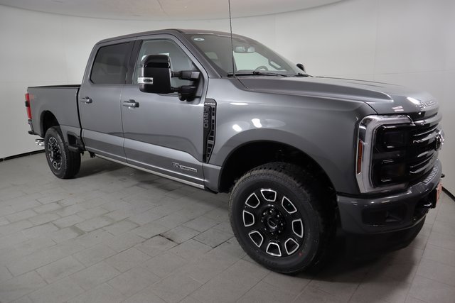 2025 Ford F-250 Platinum photo 3