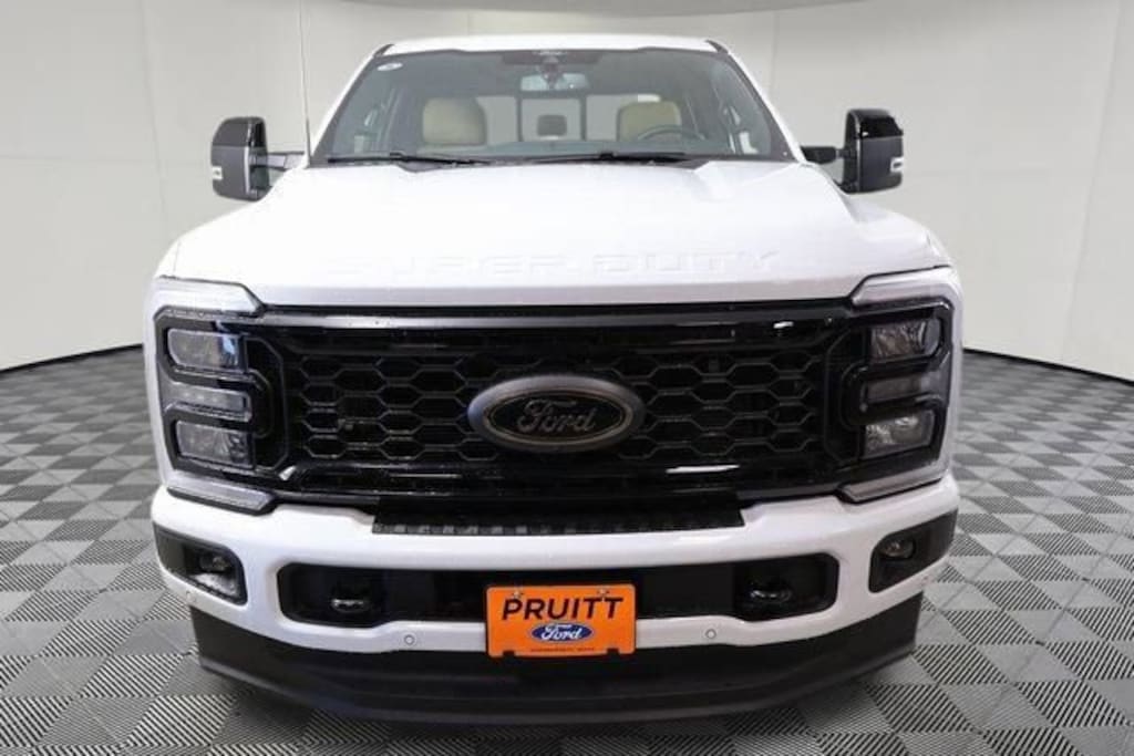 New 2026 Ford F-350 Platinum Truck Crew Cab