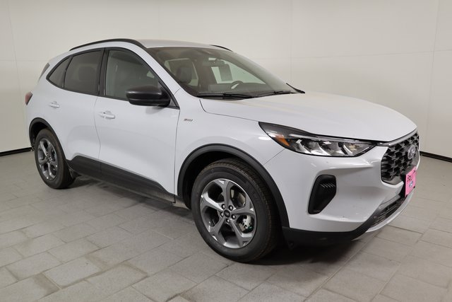 2025 Ford Escape ST-Line photo 2