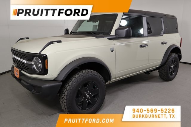 2025 Ford Bronco SUV 