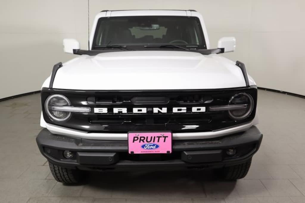 New 2025 Ford Bronco Outer Banks SUV