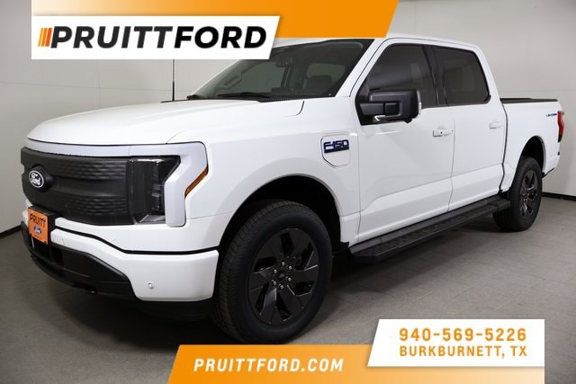 2025 Ford F-150 Lightning Flash's photo