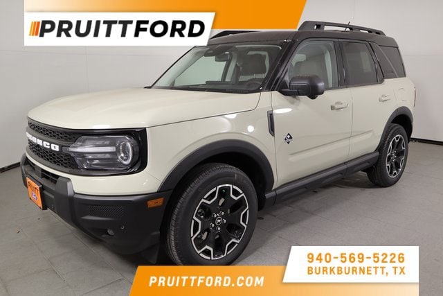 2025 Ford Bronco Sport Outer Banks's photo