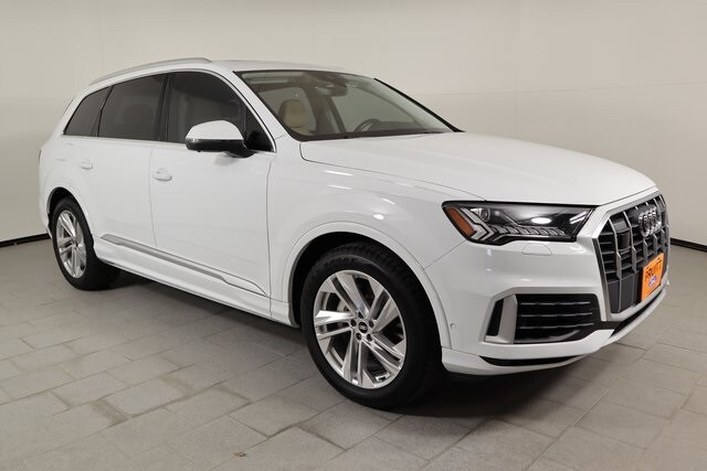 2021 Audi Q7 55 Prestige photo 3