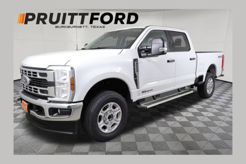 New 2026 Ford F-250 XLT Truck Crew Cab