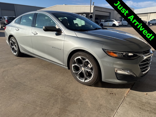 2024 Chevrolet Malibu 1LT's photo