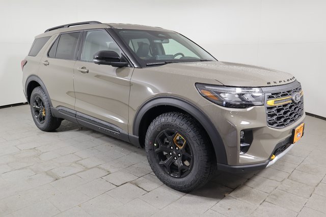 2026 Ford Explorer photo 2