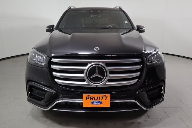 2024 Mercedes Benz GLS 450 photo 2