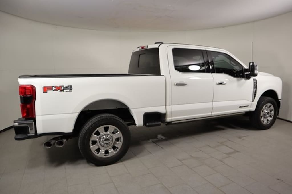 Used 2023 Ford F-250  Truck Crew Cab