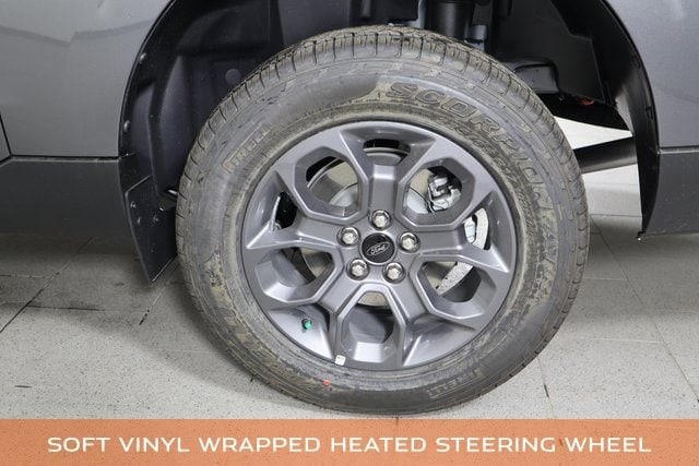 2025 Ford Maverick XLT - Photo 12