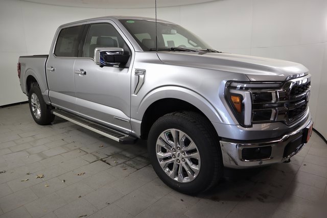 2025 Ford F-150 Lariat photo 3
