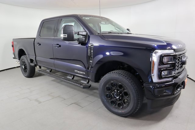 2025 Ford F-250 XLT photo 2