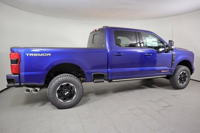 2026 Ford F-250 Lariat photo 4