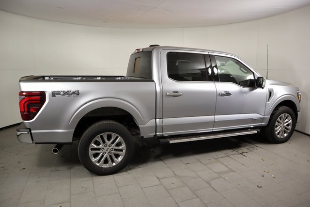 2025 Ford F-150 Lariat photo 4
