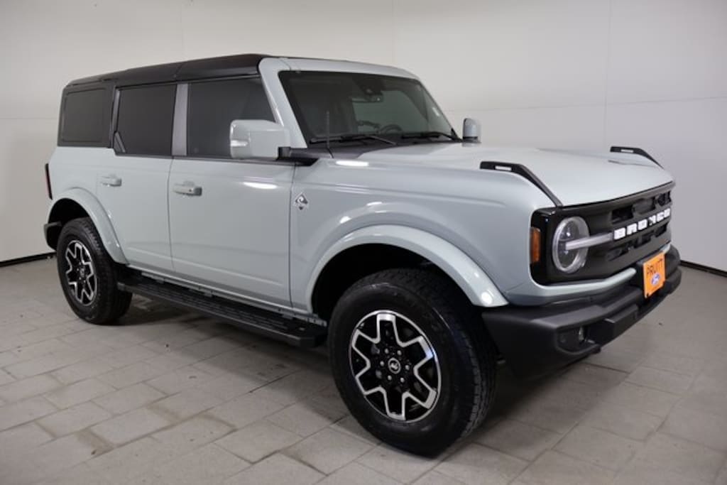 Used 2024 Ford Bronco Outer Banks SUV