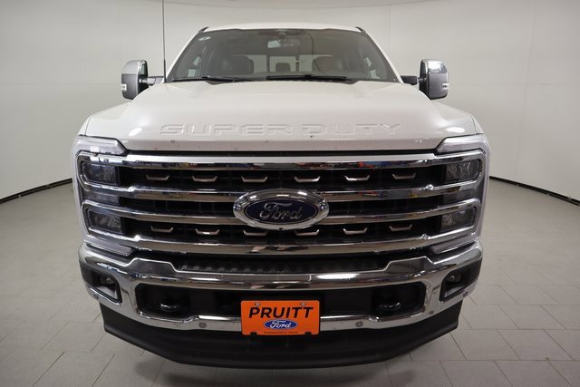 2025 Ford F-250 King Ranch photo 2