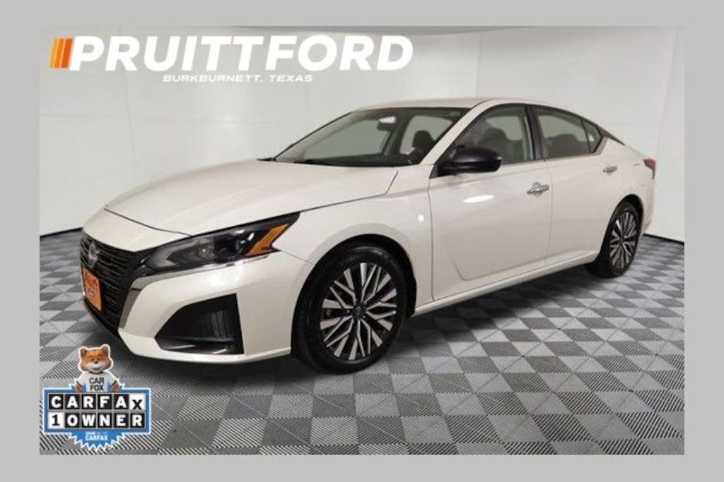 Used 2024 Nissan Altima 2.5 SV Sedan