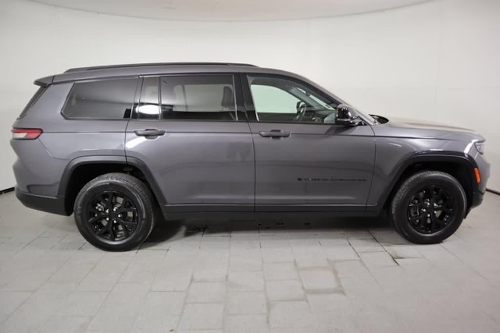 Used 2024 Jeep Grand Cherokee L Altitude SUV