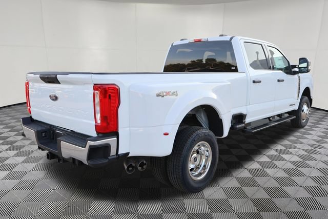 2026 Ford F-350 Super Duty XLT - Photo 6